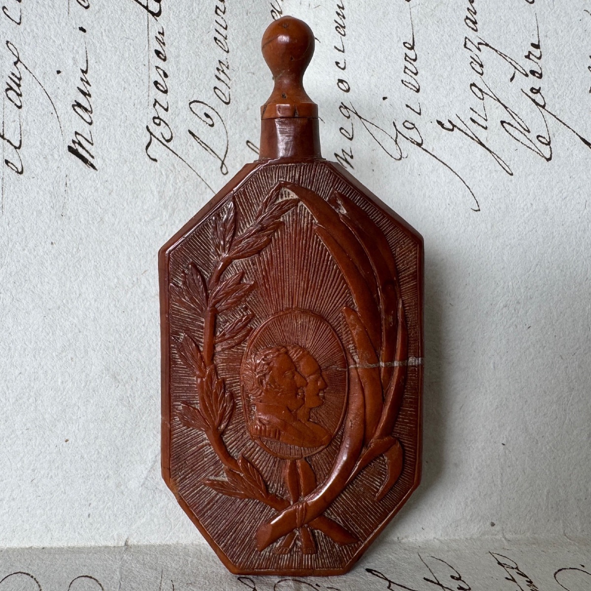 Corozo Snuff Bottle With Royalist Design Featuring A Fleur-de-lis In The Folk Art Style 