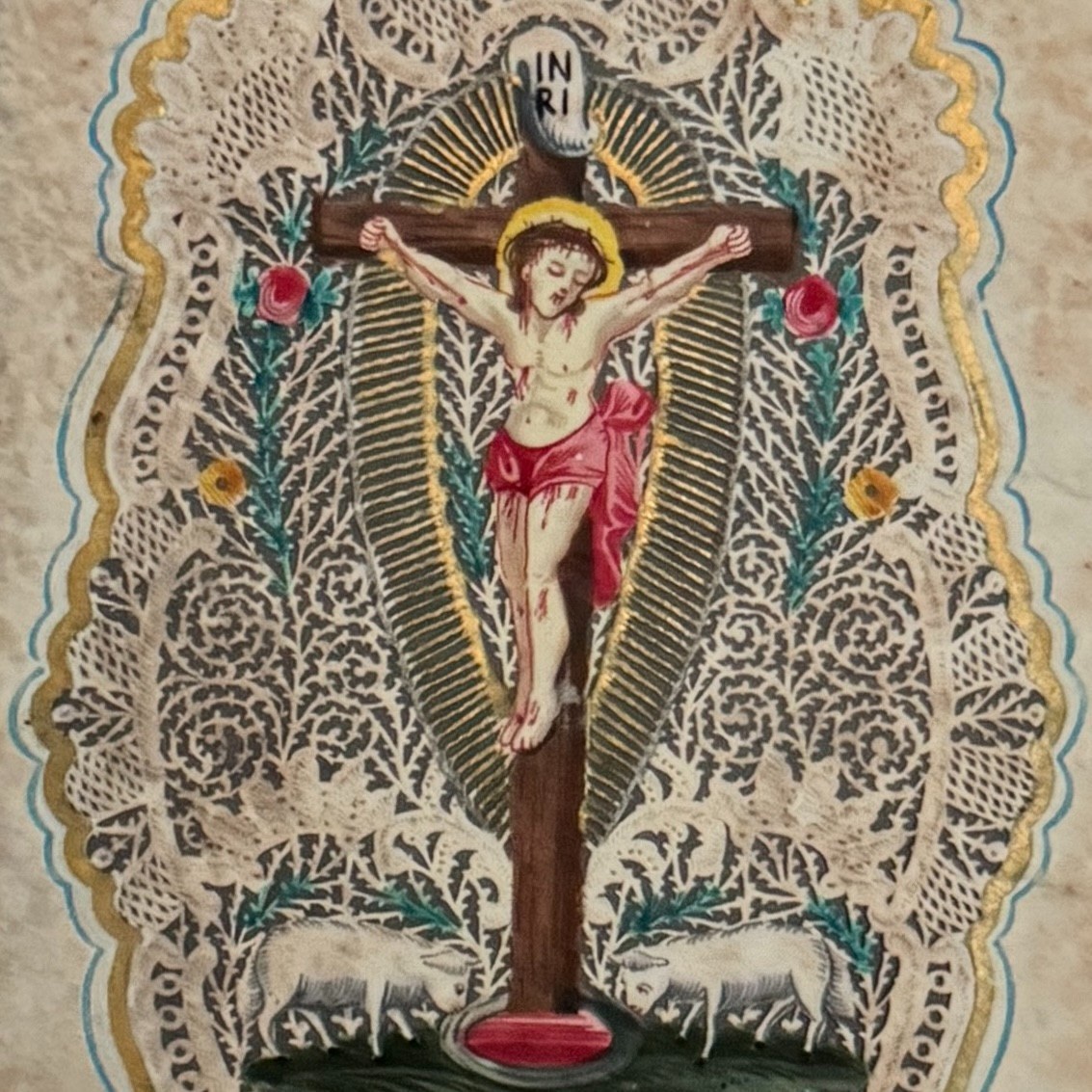 Canivet XVIIIe représentant le Christ en croix travail de dentelle-photo-4