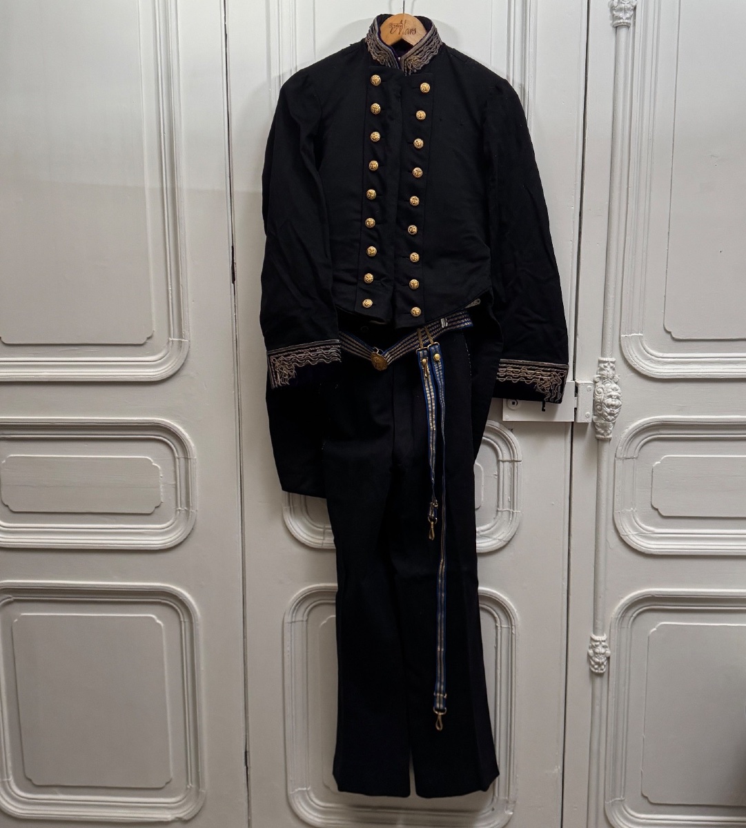 Third Republic Naval Officer's Uniform: Jacket, Pants, Vest, Belt -photo-2