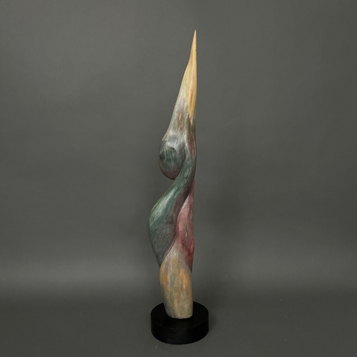 Sculpture en bois par Calin Hentea XXe femme à l'oiseau-photo-2