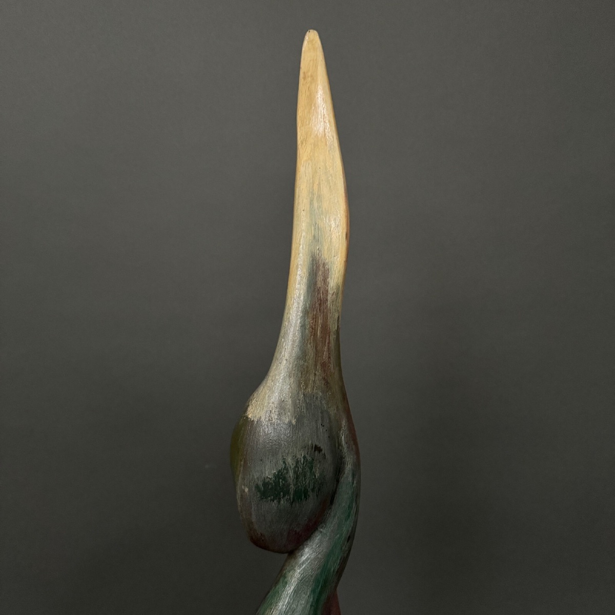 Sculpture en bois par Calin Hentea XXe femme à l'oiseau-photo-5
