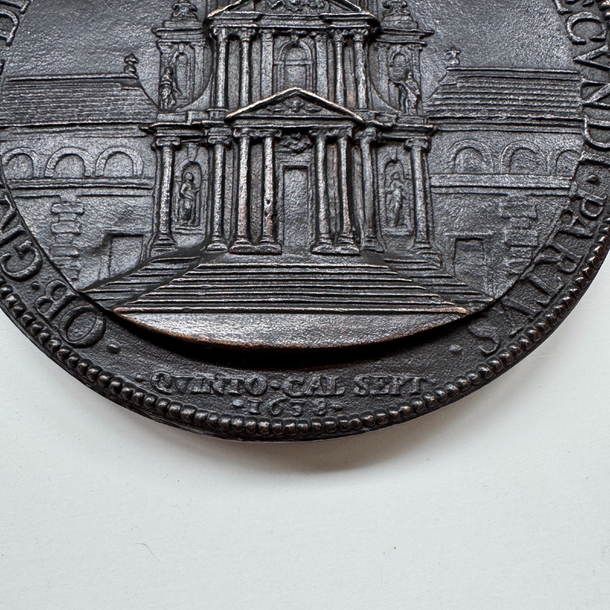 Médaille Anne d'Autriche et Louis XIV enfant par Jean Warin Le Val de Grâce -photo-4