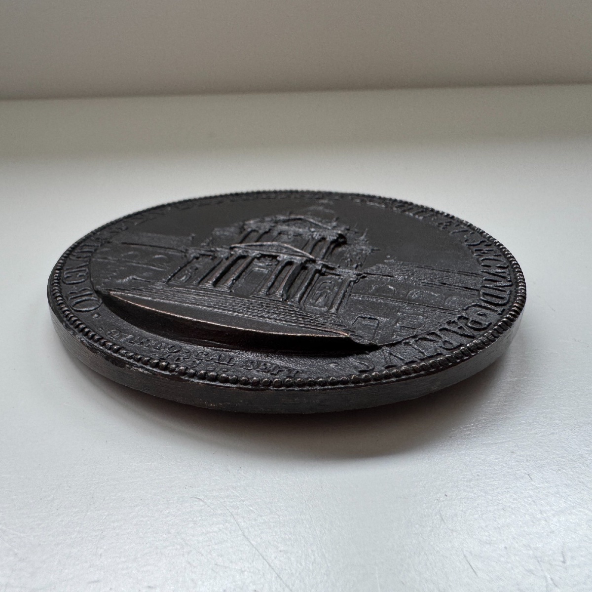 Médaille Anne d'Autriche et Louis XIV enfant par Jean Warin Le Val de Grâce -photo-2
