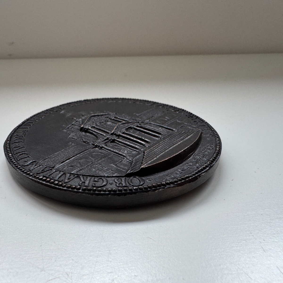 Médaille Anne d'Autriche et Louis XIV enfant par Jean Warin Le Val de Grâce -photo-6