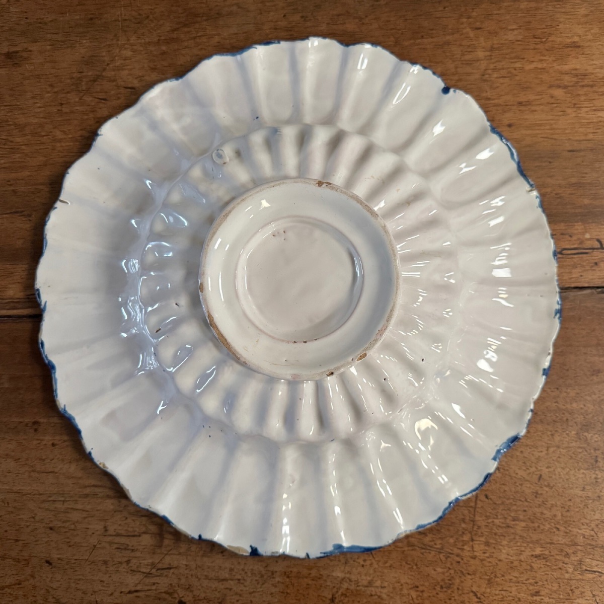 18th-century Delft Earthenware Deep, Multi-lobed Bowl With A Chinese-style Design-photo-2