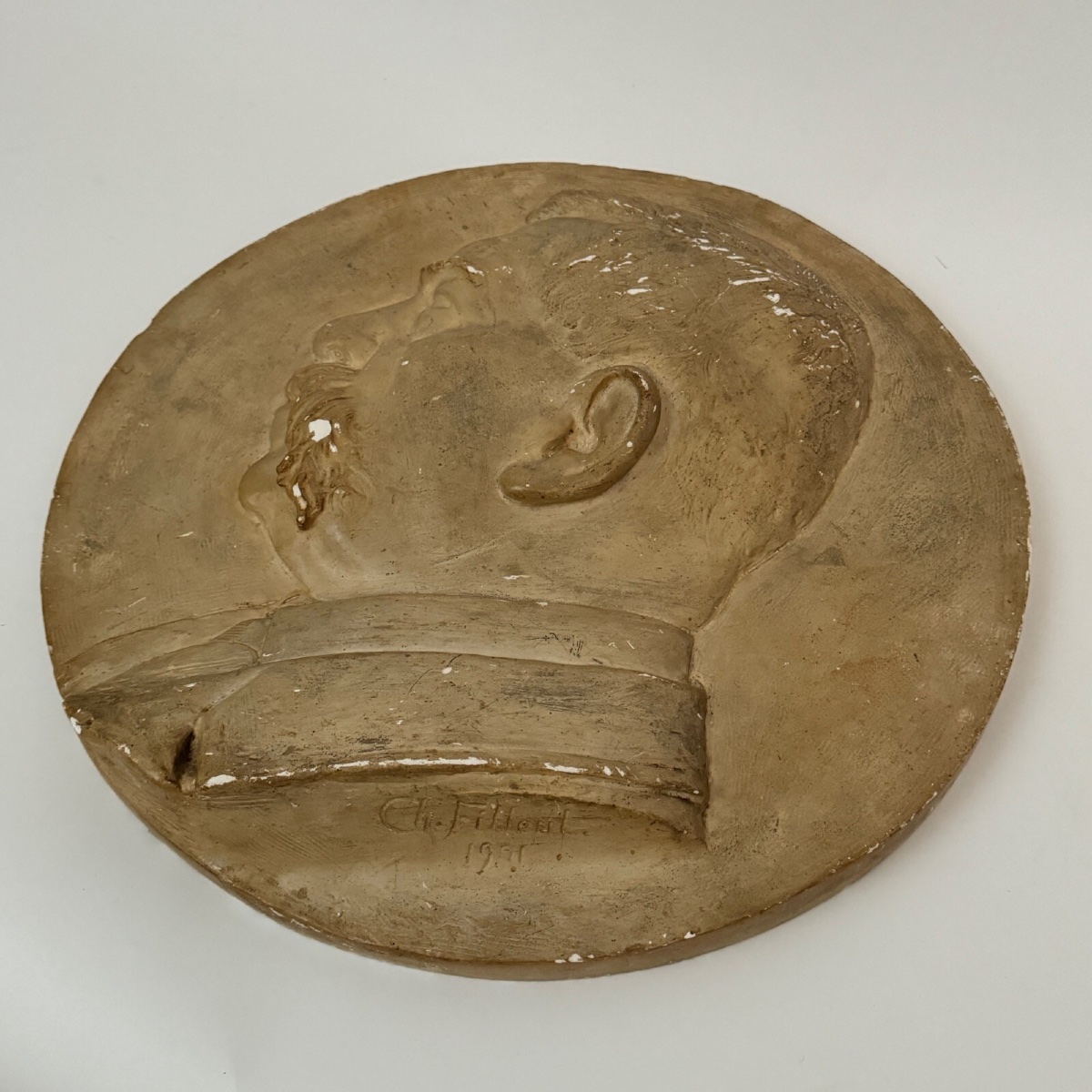Portrait médaillon en plâtre par Charles Filleul profil d'homme 1901-photo-1