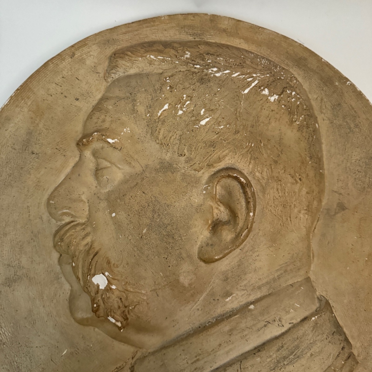 Portrait médaillon en plâtre par Charles Filleul profil d'homme 1901-photo-2