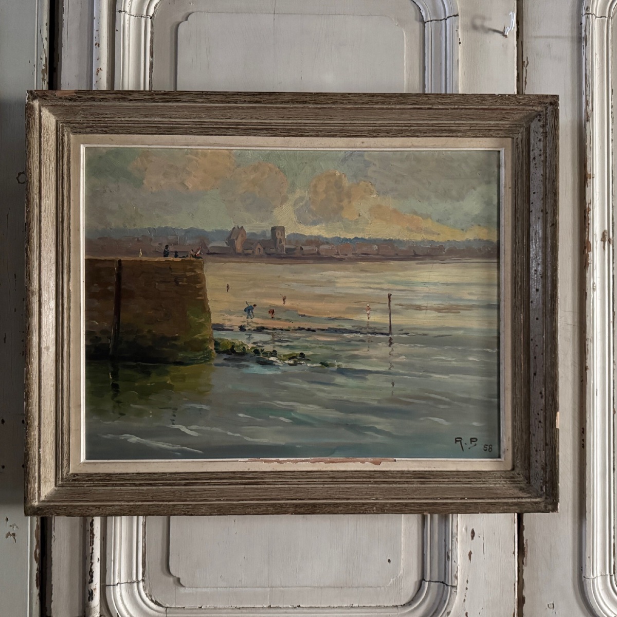 Huile sur Isorel bord de plage avec pêcheurs à pied 1958 par R.P. 