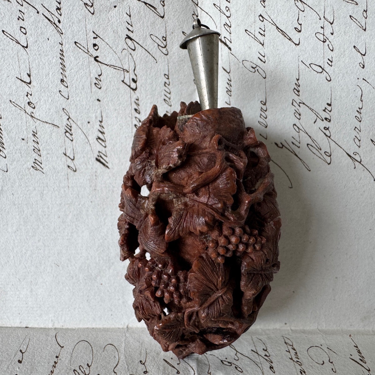 Corozo Snuffbox Decorated With Grape Clusters And An Animal, Late 18th Century-photo-2