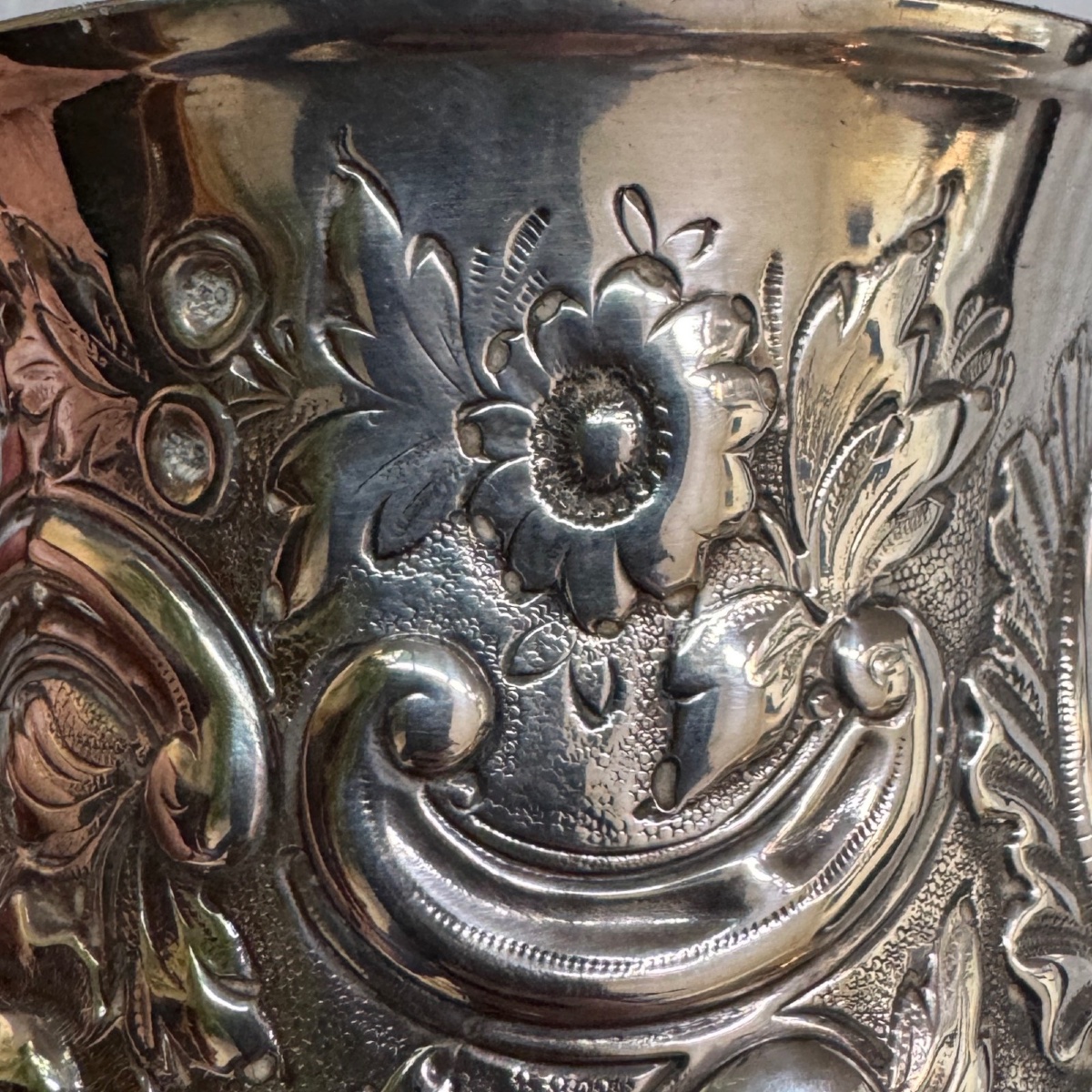 Chope en argent fin XVIIIe début XIXe décor floral -photo-2
