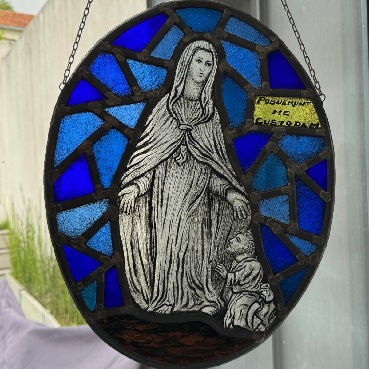 19th-century Stained-glass Window Depicting The Virgin Mary: "posuerunt Me Custodem" -photo-2