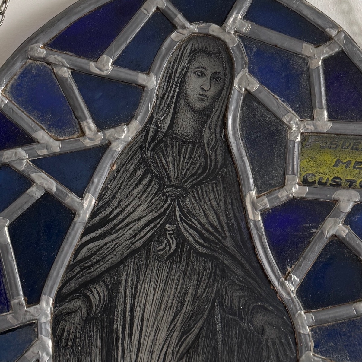 19th-century Stained-glass Window Depicting The Virgin Mary: "posuerunt Me Custodem" -photo-3