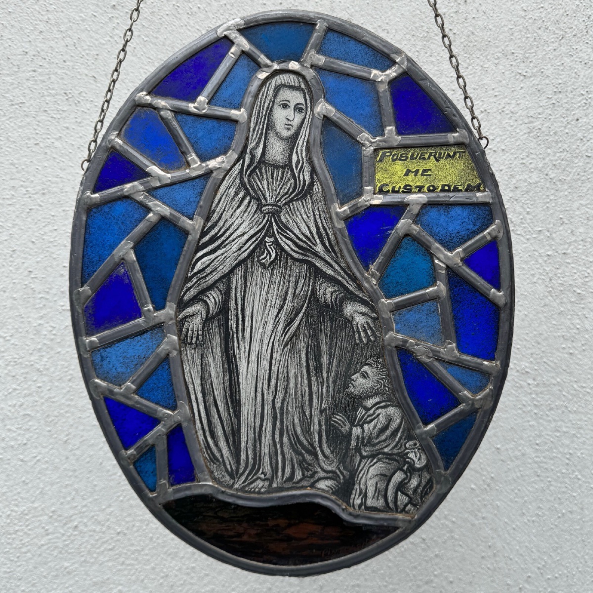 19th-century Stained-glass Window Depicting The Virgin Mary: "posuerunt Me Custodem" 
