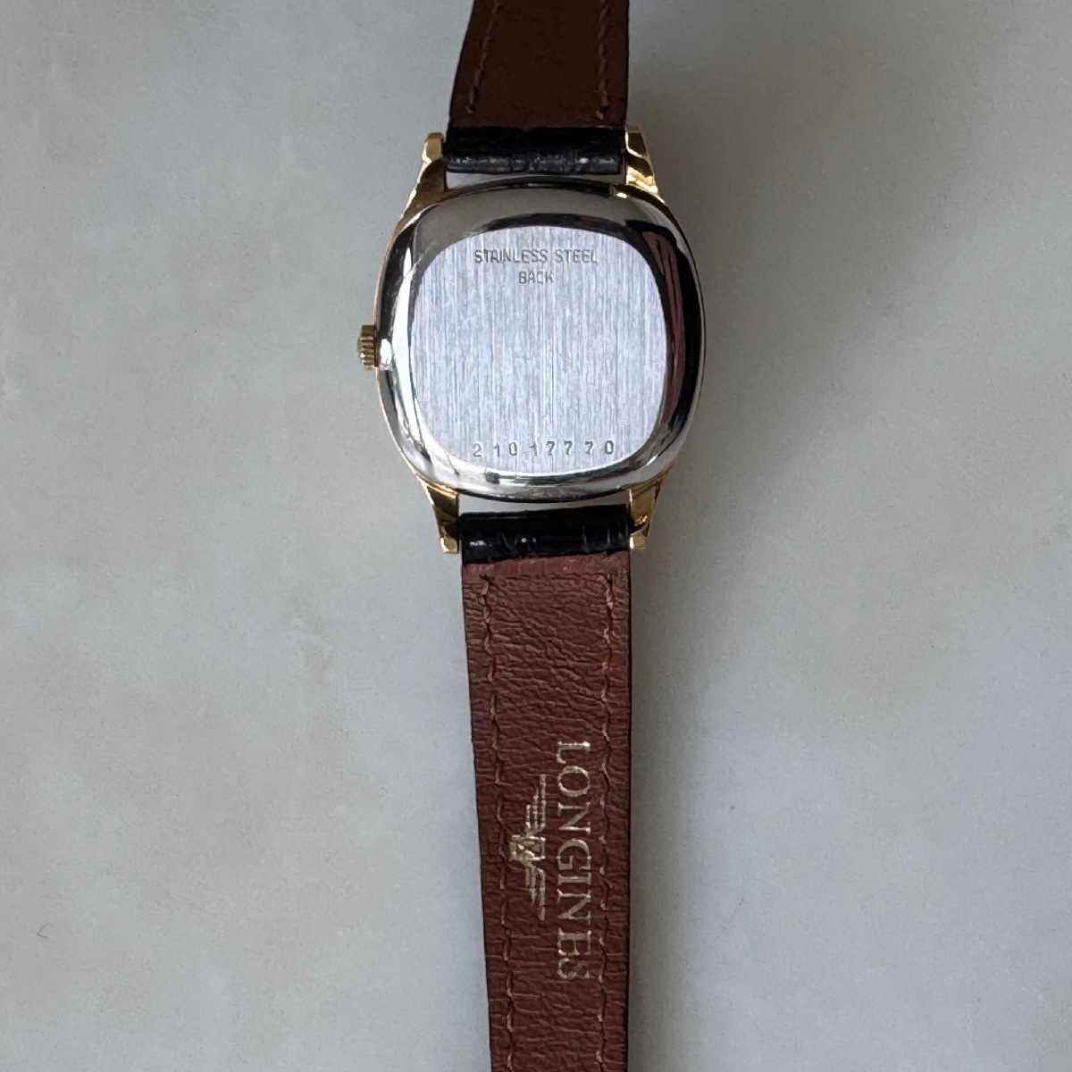 Montre Longines à quartz 1960 état neuf avec étiquette-photo-7
