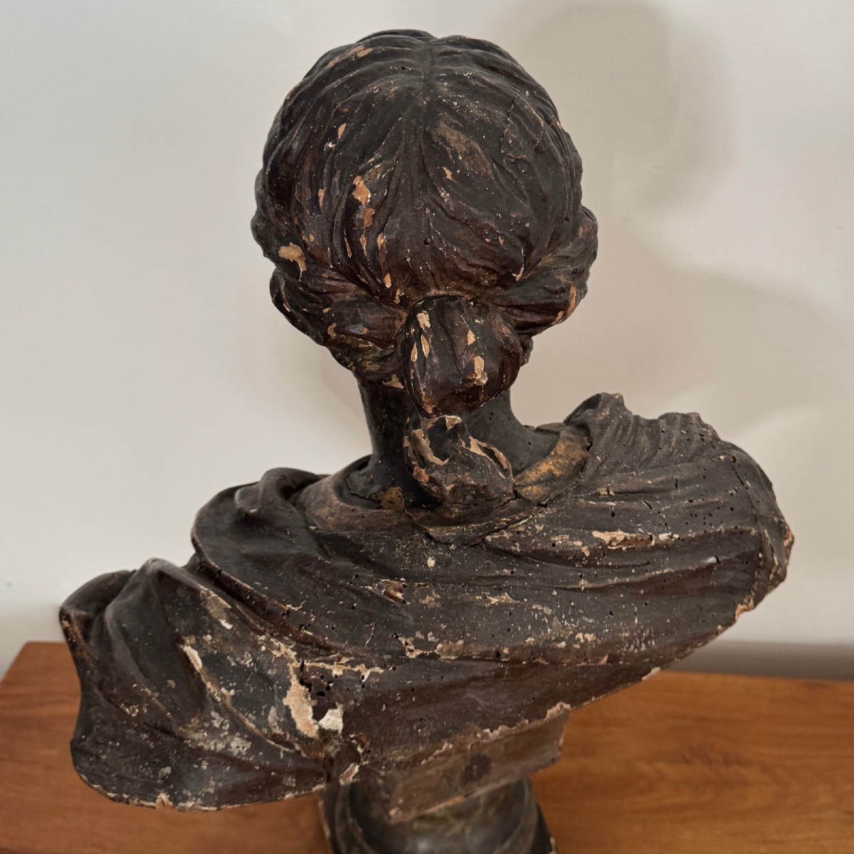 Buste à l'Antique en bois sculpté représentant une femme drapée XVIIe -photo-5