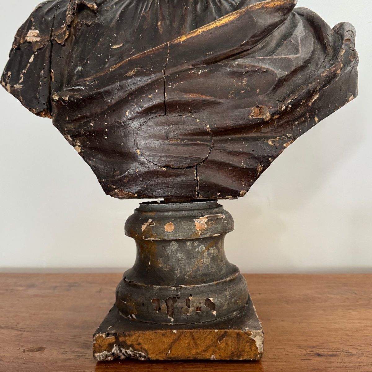 Buste à l'Antique en bois sculpté représentant une femme drapée XVIIe -photo-7