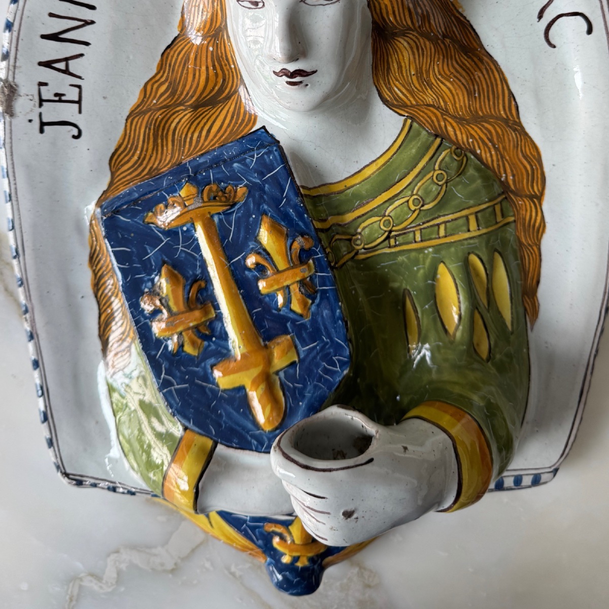 Paire d'appliques en faïence Nevers Montagnon Jeanne d'Arc et Dunoy -photo-2