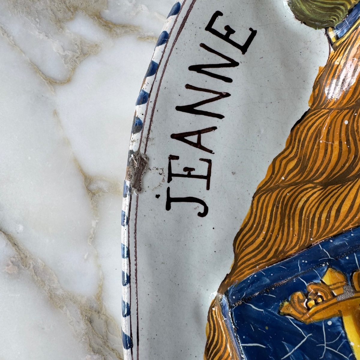 Paire d'appliques en faïence Nevers Montagnon Jeanne d'Arc et Dunoy -photo-3
