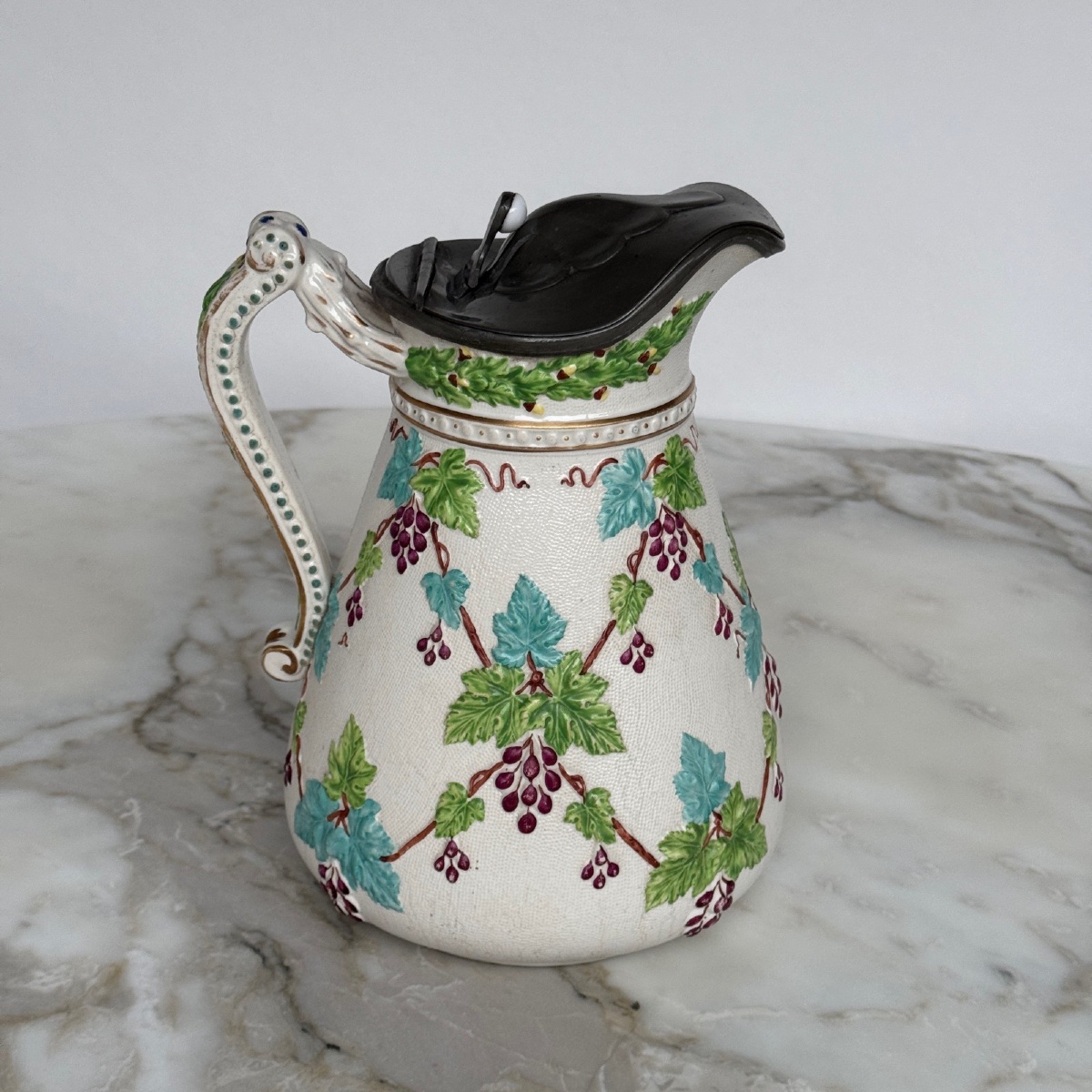 Jug Decorated With Applied Vine Leaves, 19th Century, Marked "edwards" 