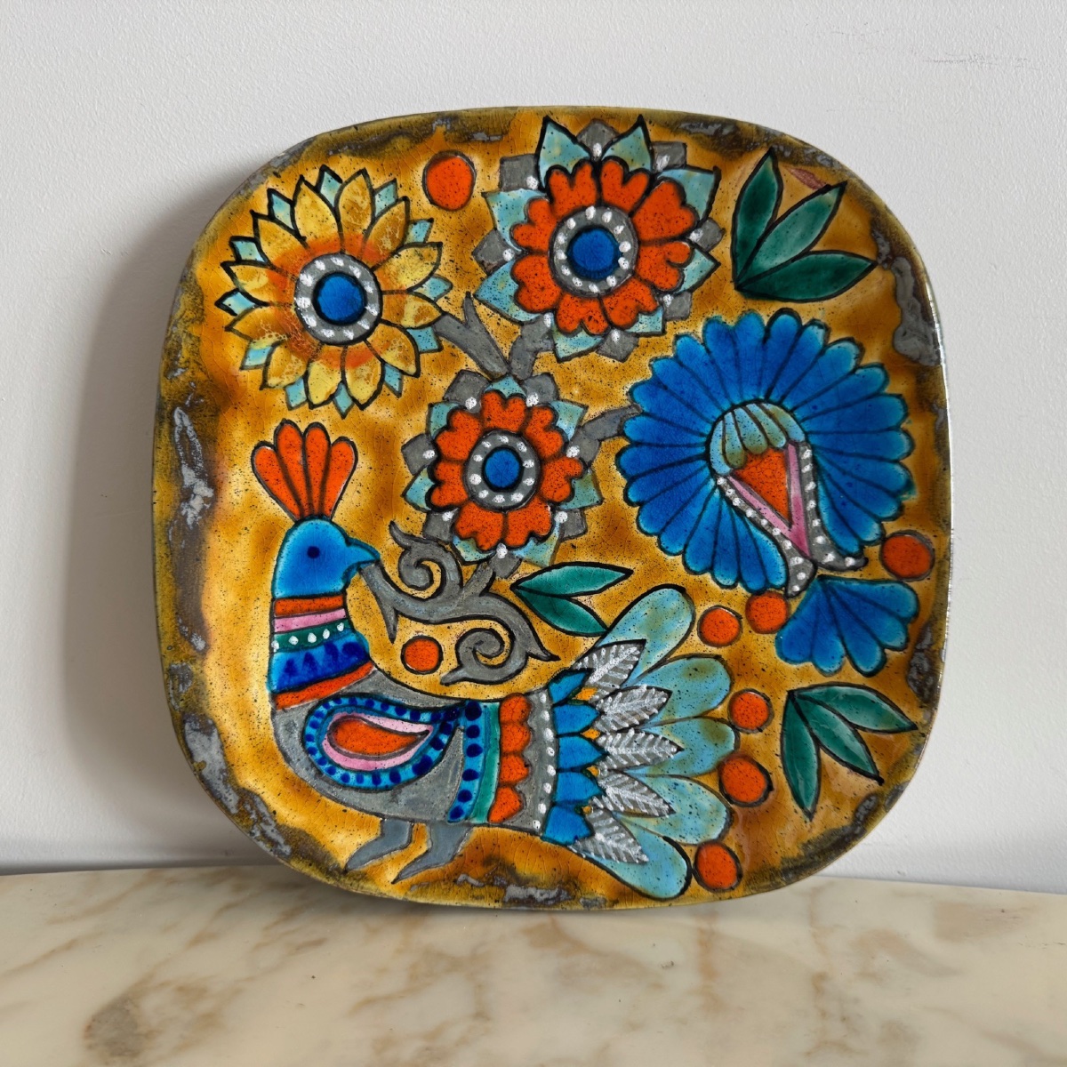 Assiette en céramique par Marjatta Taburet HB Quimper
