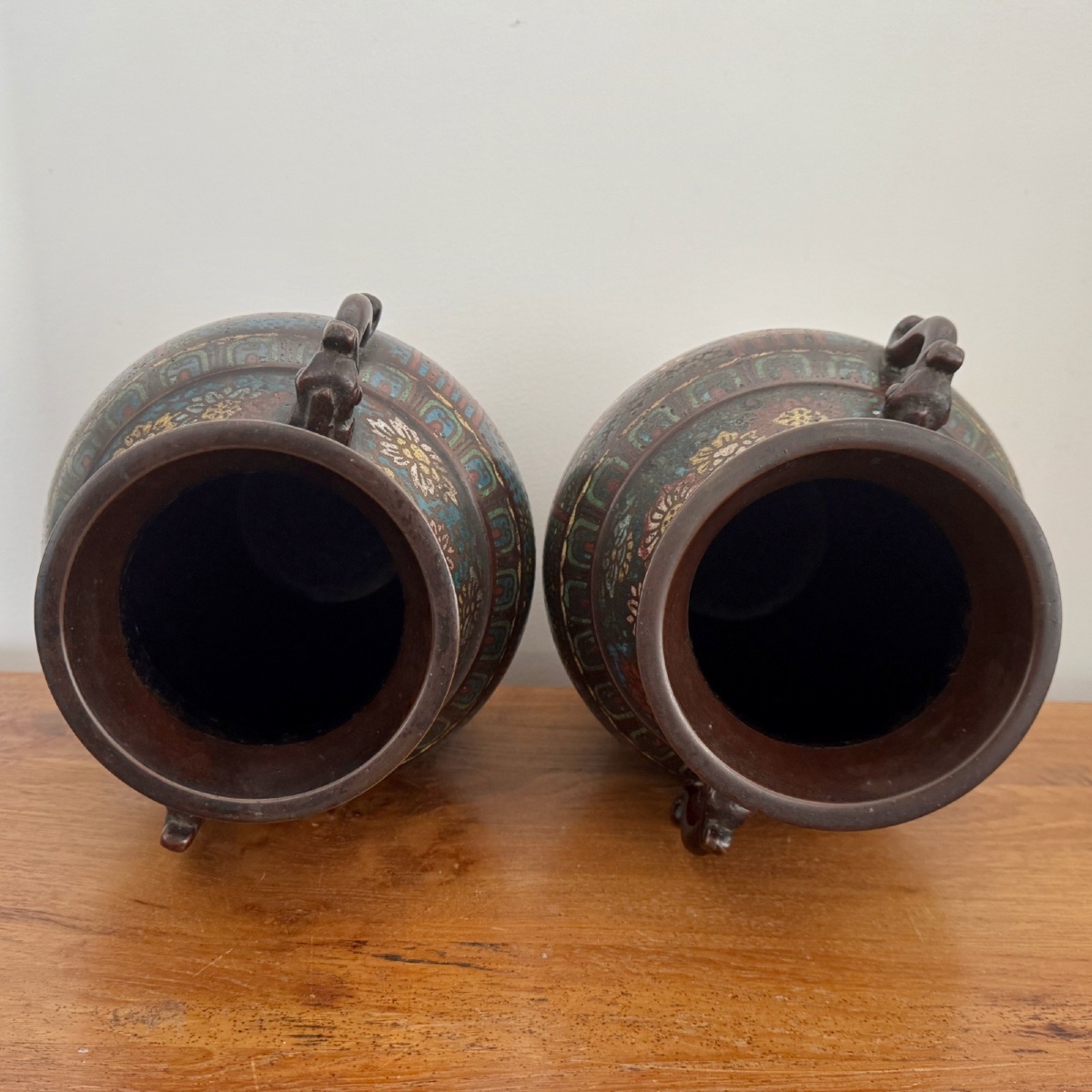 Paire de vases en bronze et émail cloisonné Japon fin XIXe-photo-6