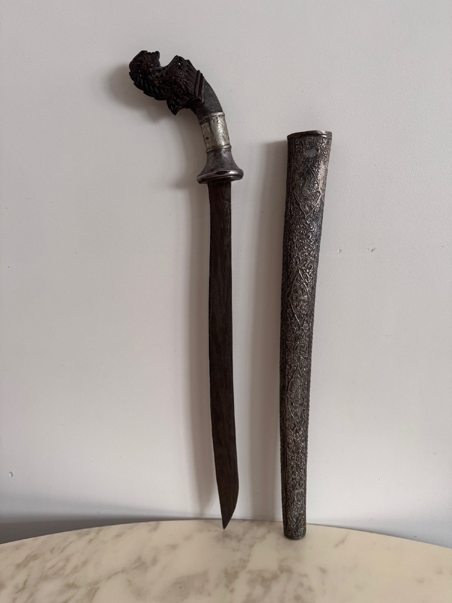 Traditional Indonesian Kriss From The Early 20th Century With A Zoomorphic Hilt-photo-3