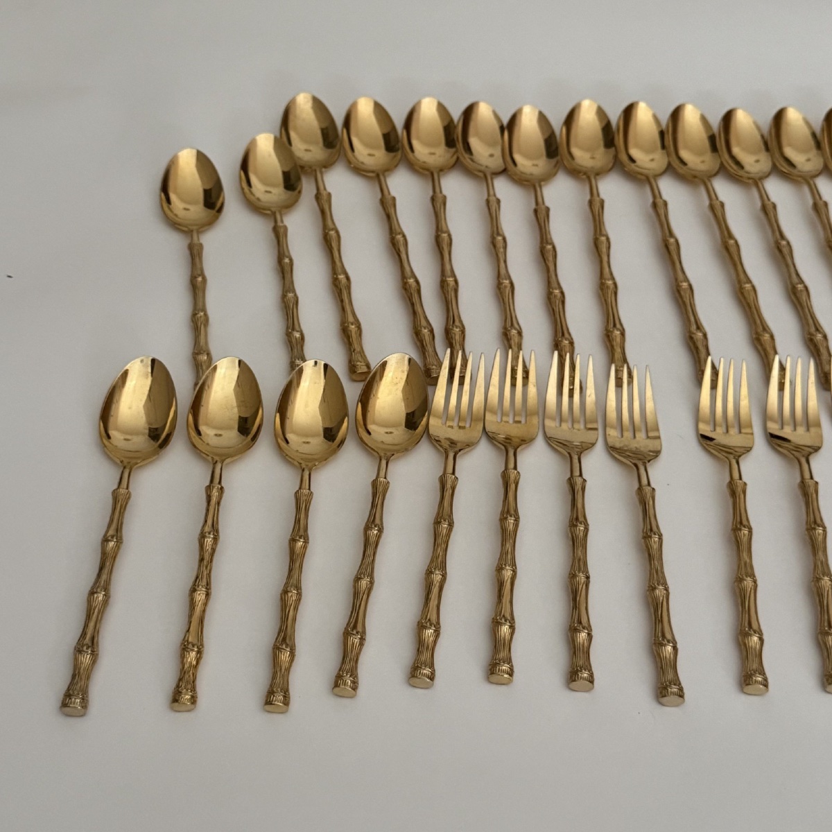 Lot de couverts vintage Oxford Hall Japan dorés manches imitation bambou -photo-2