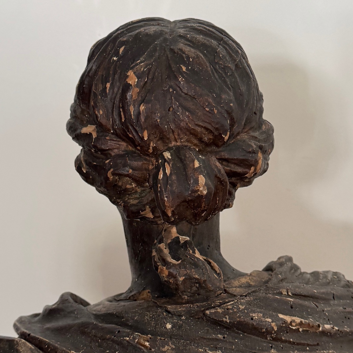 17th-century Carved Wooden Bust In The Classical Style Depicting A Draped Woman-photo-6