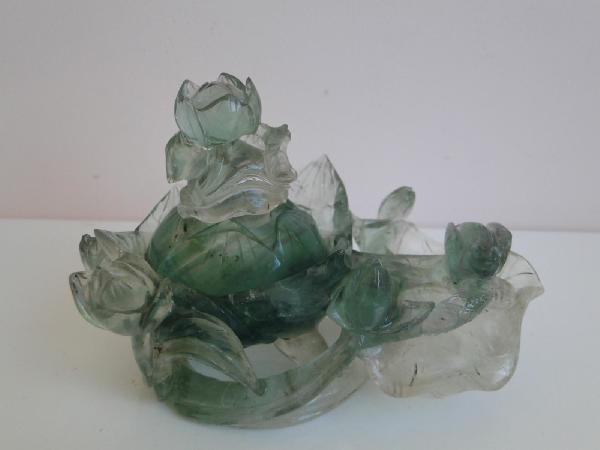 Fleur de lotus en quartz ou jade Chine Objet chinois sculpté 