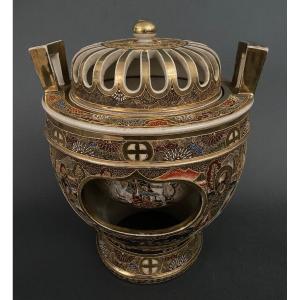 Exceptional And Enormous Incense Burner In Richly Ornamented 19th Century Satsuma