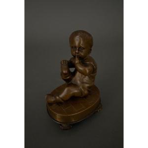 19th Century Bronze Subject Napoleon III Representing A Seated Baby