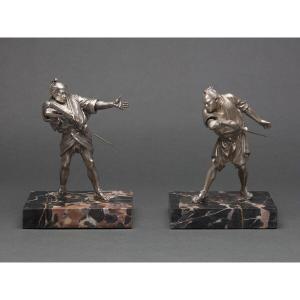 Paire de samouraïs au combat en bronze argenté XIXe sur socle en marbre