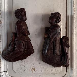 Pair Of Praying Angels In Carved Wood, 17th Century