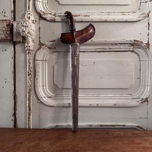 Indonesian Dagger Or Sword Kreiss Or Kriss With Ornate Scabbard