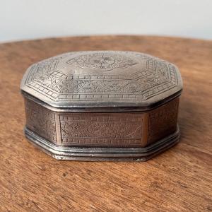 Early 20th-century Sri Lankan Silver Tobacco Box