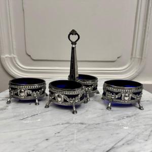 Quatre salières en argent massif Napoléon III XIXe pieds boucs