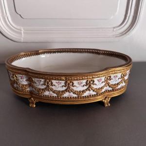 Jardinière en porcelaine de Sèvres montée bronze XIXe style Louis XVI