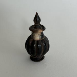Antique Kohl (kajal) Bottle Made Of Carved Horn With A Fluted Design