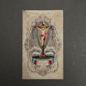 Canivet XVIIIe représentant le Christ en croix travail de dentelle