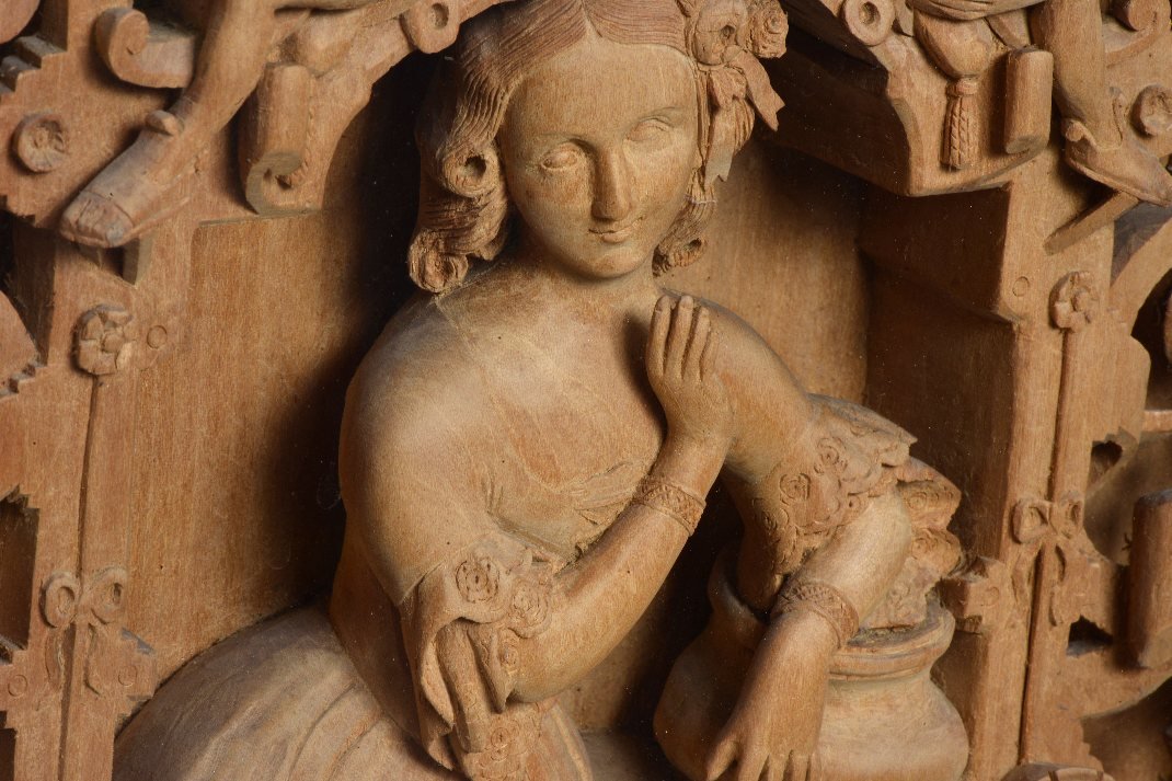 Bas-relief en bois signé Rousset-photo-1