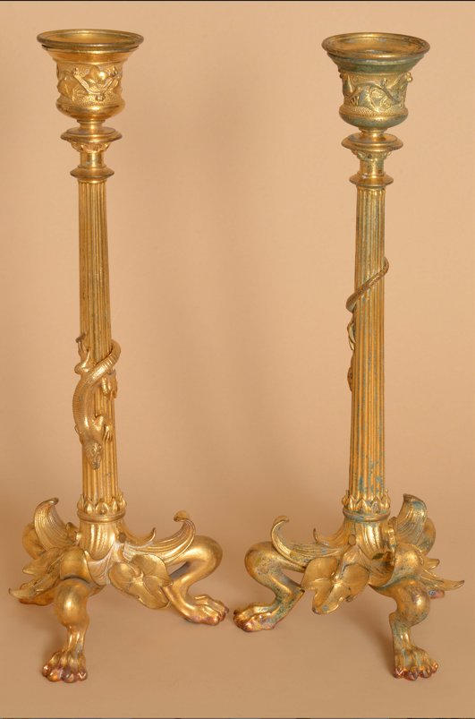 Paire de bougeoirs en bronze du XIXe siècle , ornés de salamandres-photo-2