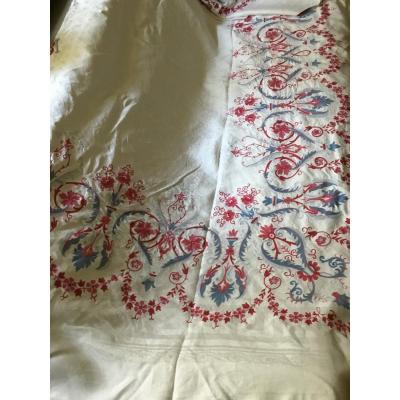 Overdecorated Damask Tablecloth With Embroidery