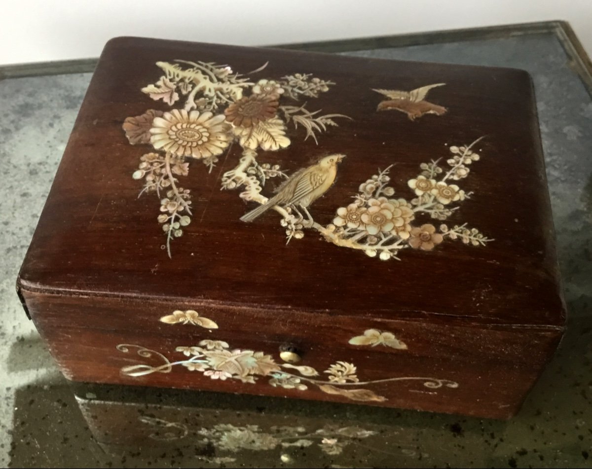 Box With Burgauté Decor Of Flowers And Birds, Indochina-photo-2