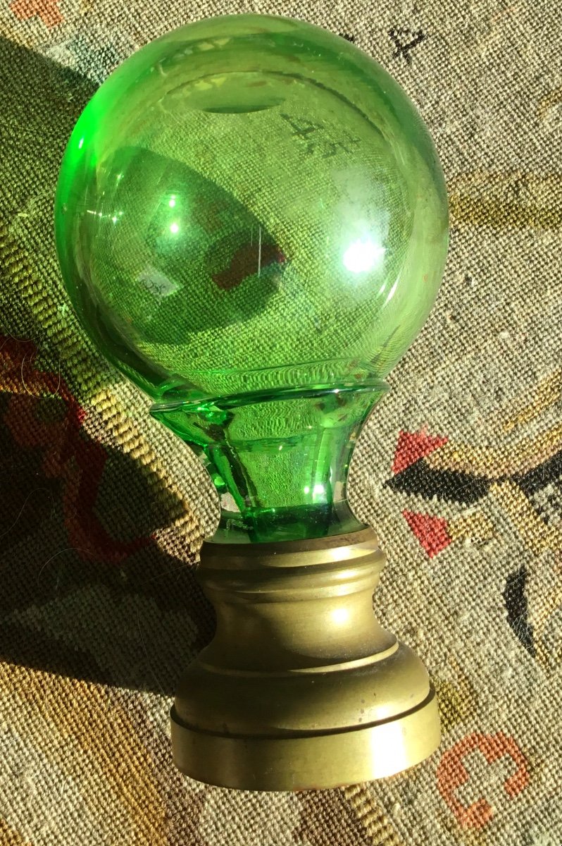 Boule D’escalier Lisse En Cristal Vert Anis