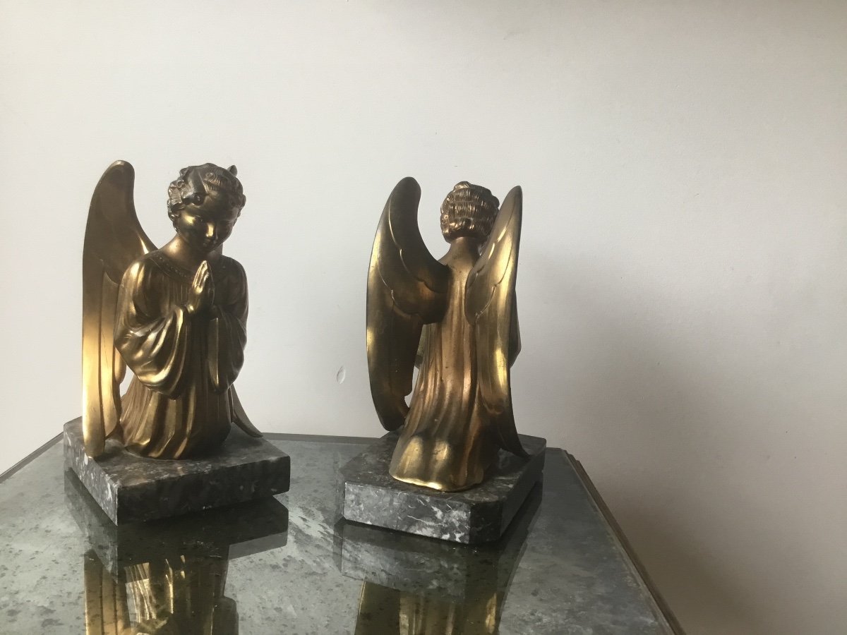The Pair Of Bookends With Angels-photo-1
