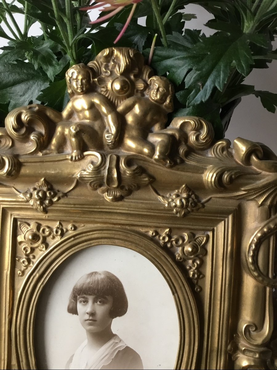 Embossed Brass Photo Frame With Putti Decor-photo-3