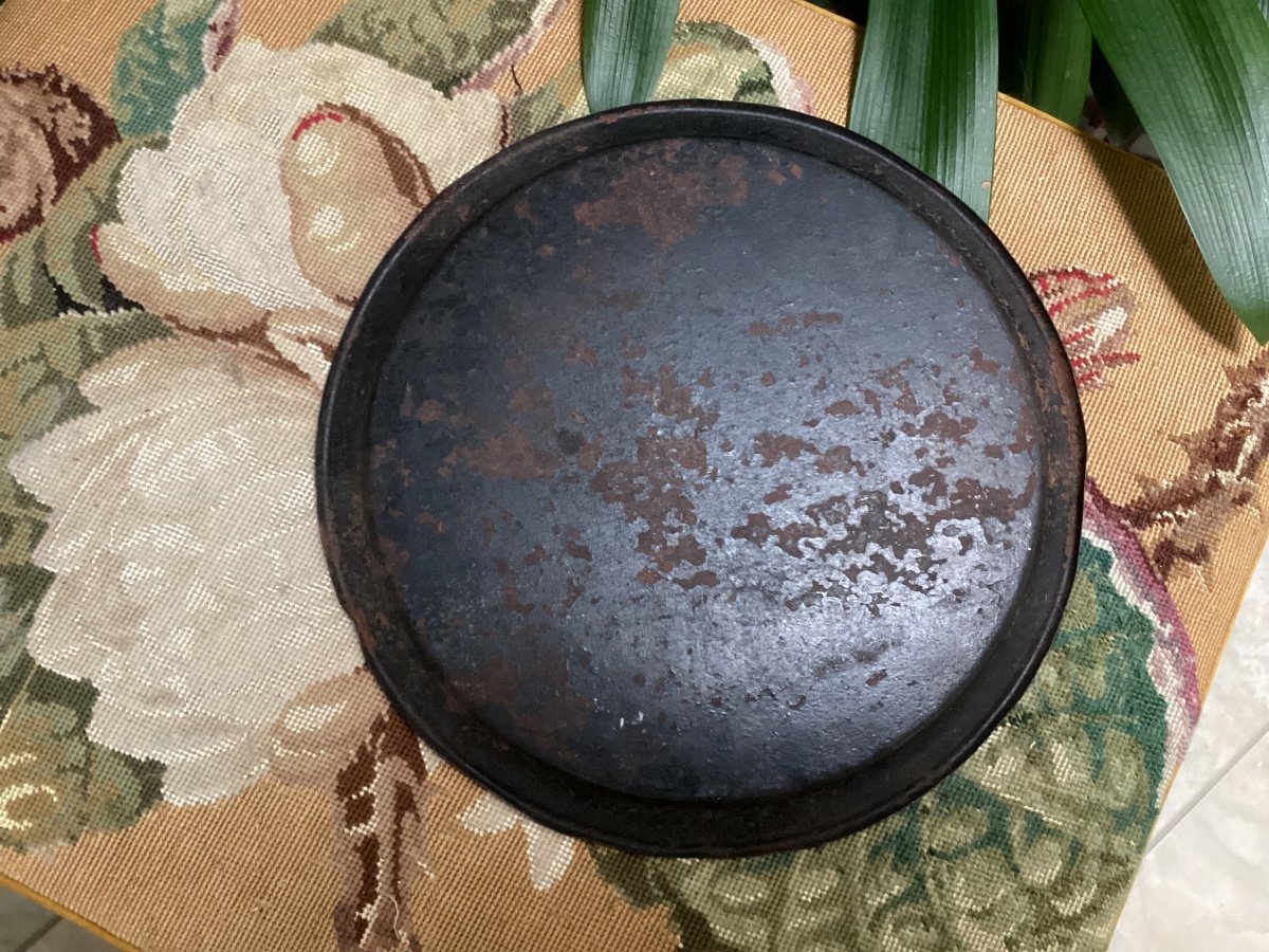 Small Sheet Metal Tray Gold Decor-photo-1