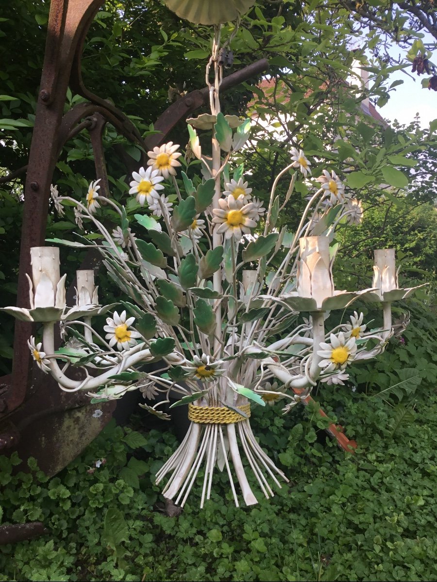 Country Spirit Chandelier With Daisies-photo-3