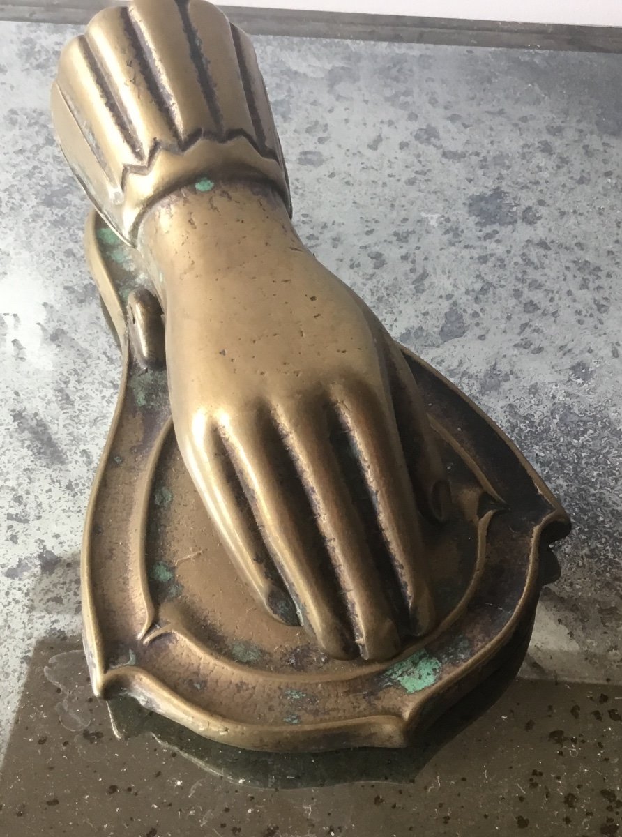 Bronze Hand, Paperweight And Mail Clip-photo-4
