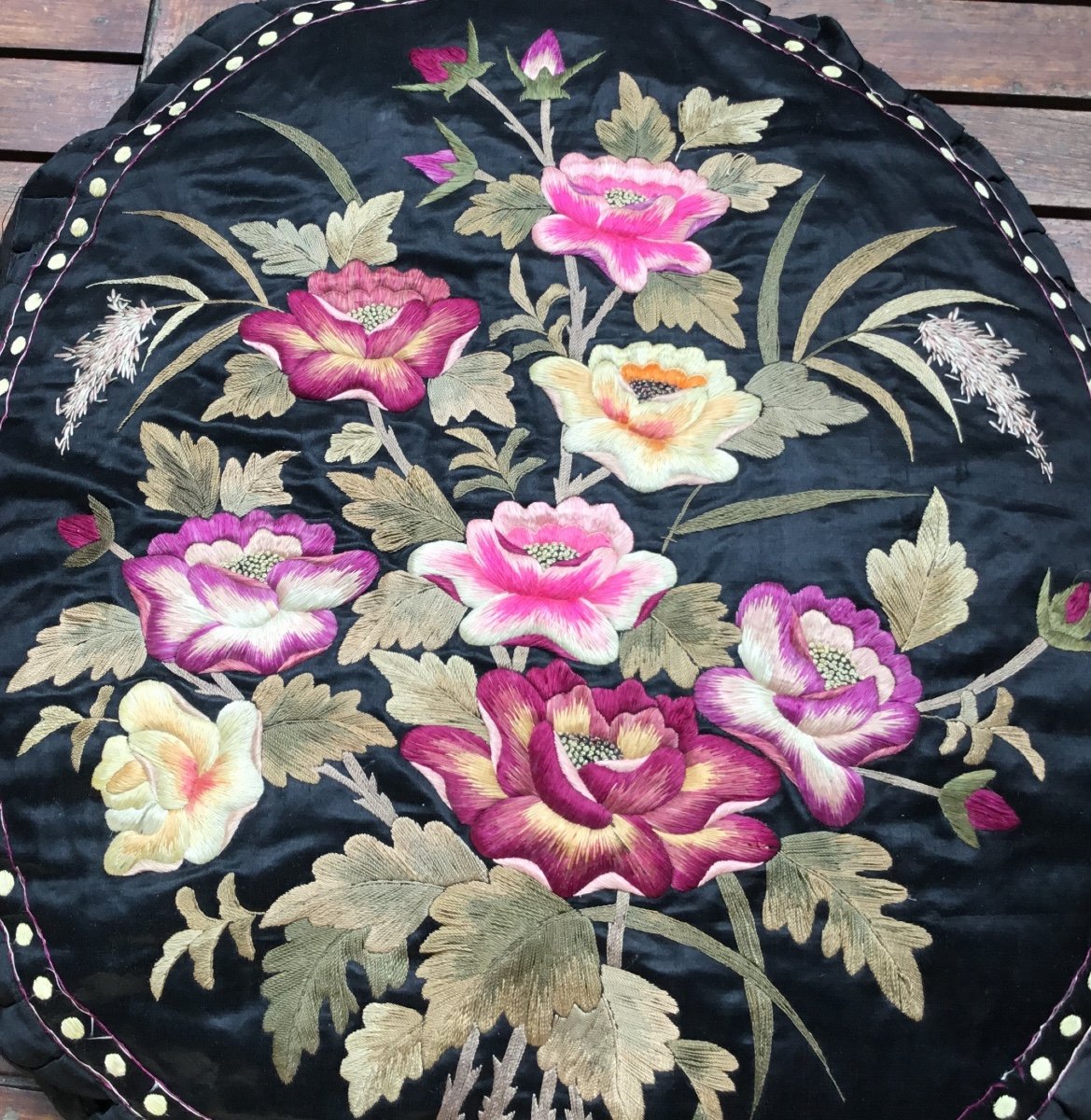 Coussin De Soie Brodé, époque Napoléon III